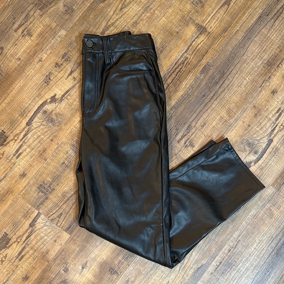 Madewell, The Perfect Vintage Straight, Vegan Leather, Black, Size 26 - Picture 4 of 6